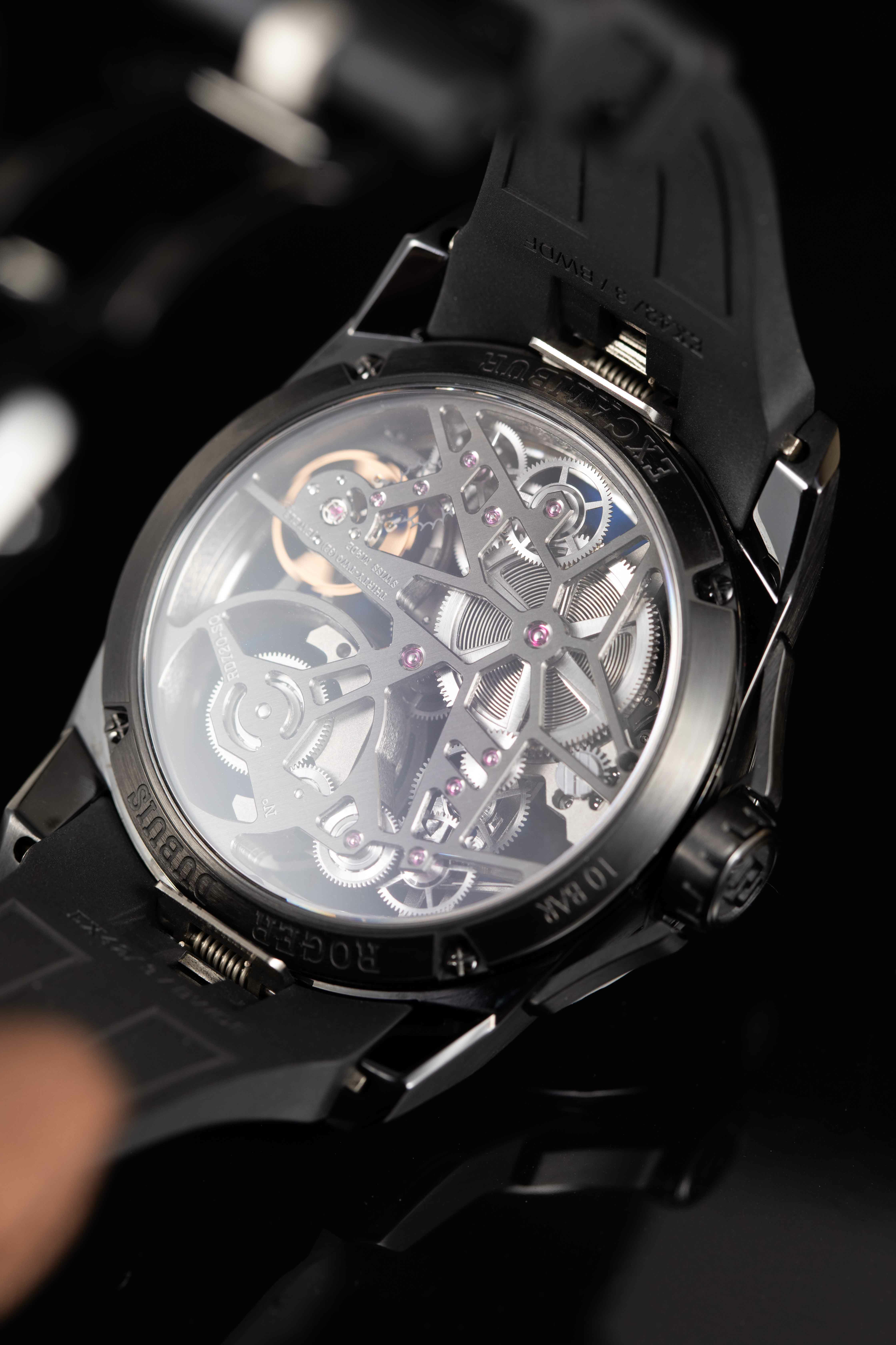 新品】 ロジェ デュブイ 時計 エクスカリバー モノバランシエ チタン